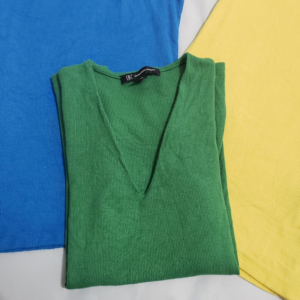 Tops bundle - Picture 2 of 4
